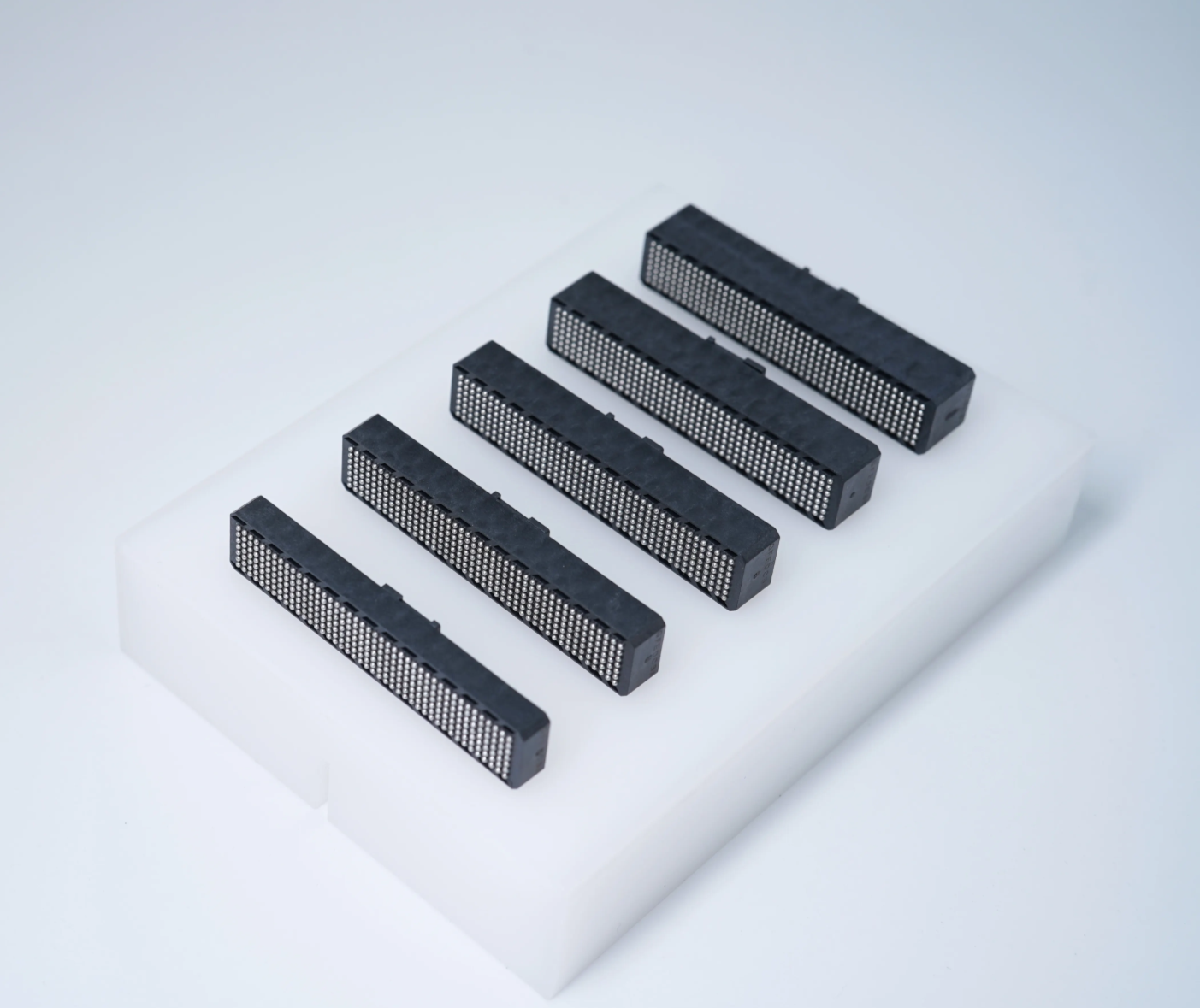 Differents matryx pcb-to-pcb connectors