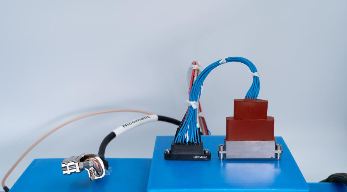 Customizable Connectors and Cabling for Your Complex Architectures