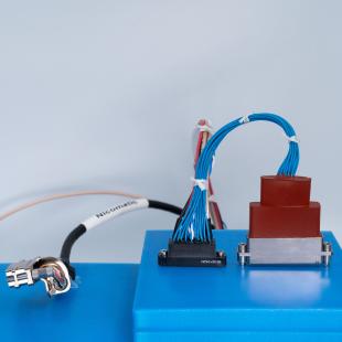 Customizable Connectors and Cabling for Your Complex Architectures