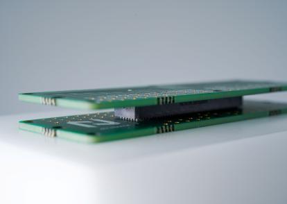 Mezzanine connectors high-density board links